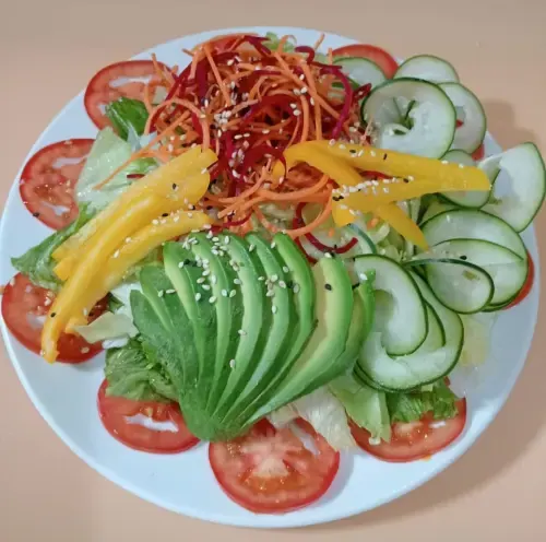 Ensalada Yasai de verduras frescas